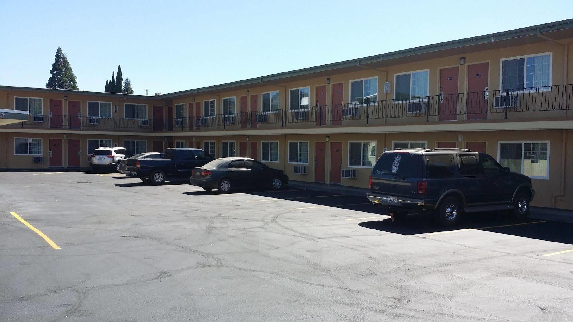 Sunset Inn Grants Pass Eksteriør bilde